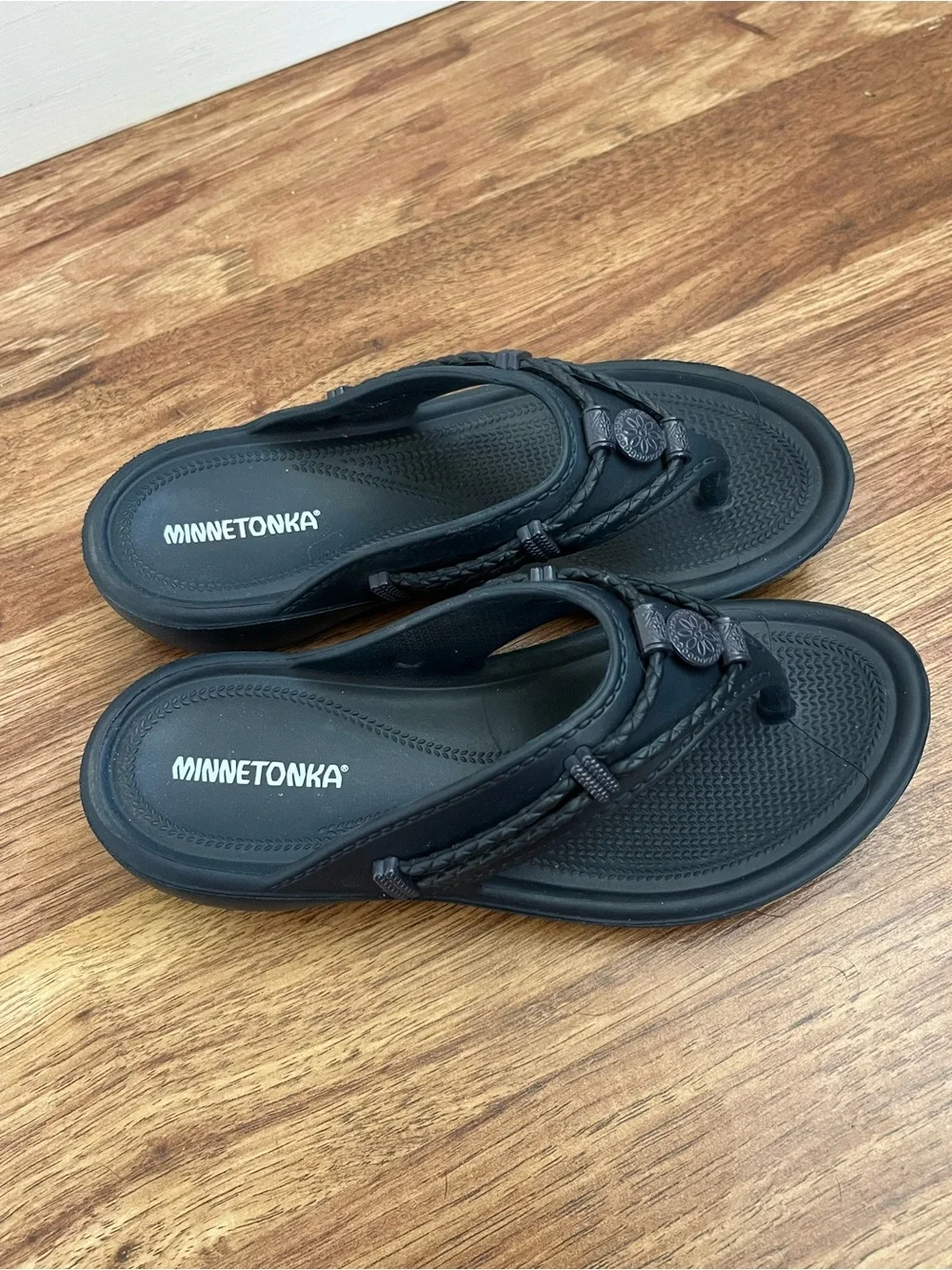 Minnetonka Kids Sandal Size 7